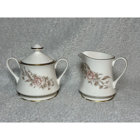 KENSINGTON USA Floral Fine China Ivory Bone Sugar Bowl And Creamer Set - Picture 1 of 7